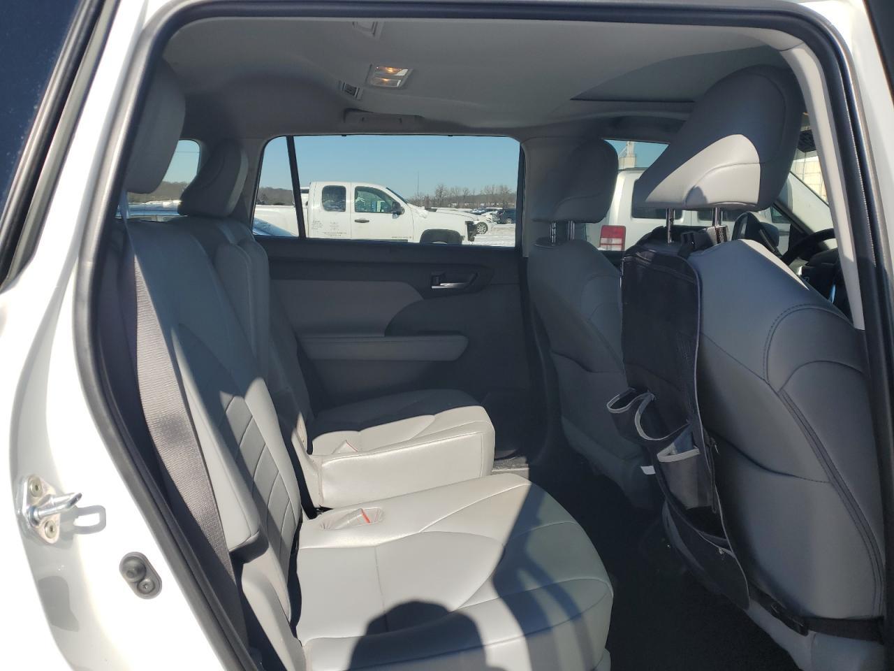 2020 TOYOTA HIGHLANDER