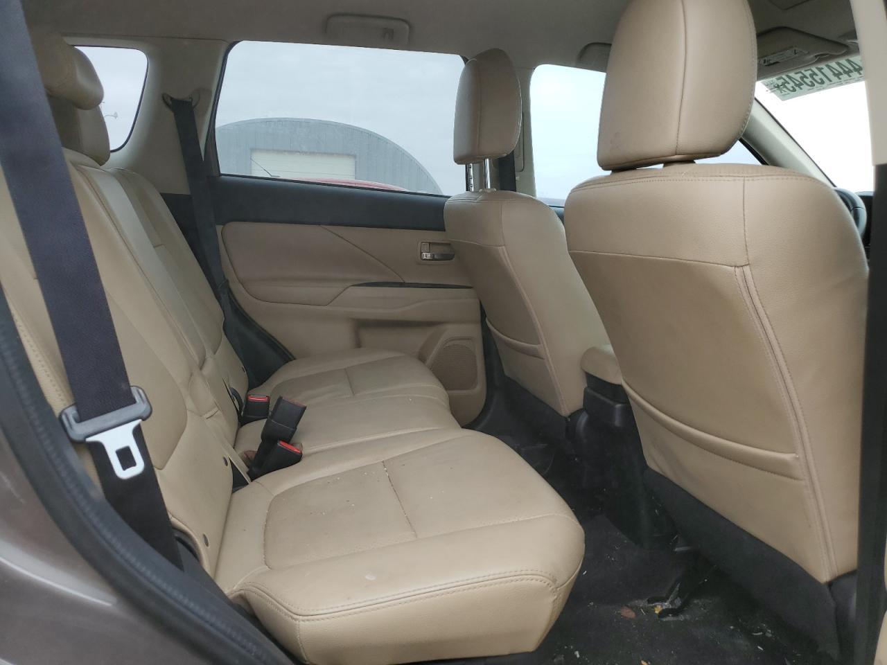 2018 MITSUBISHI outlander
