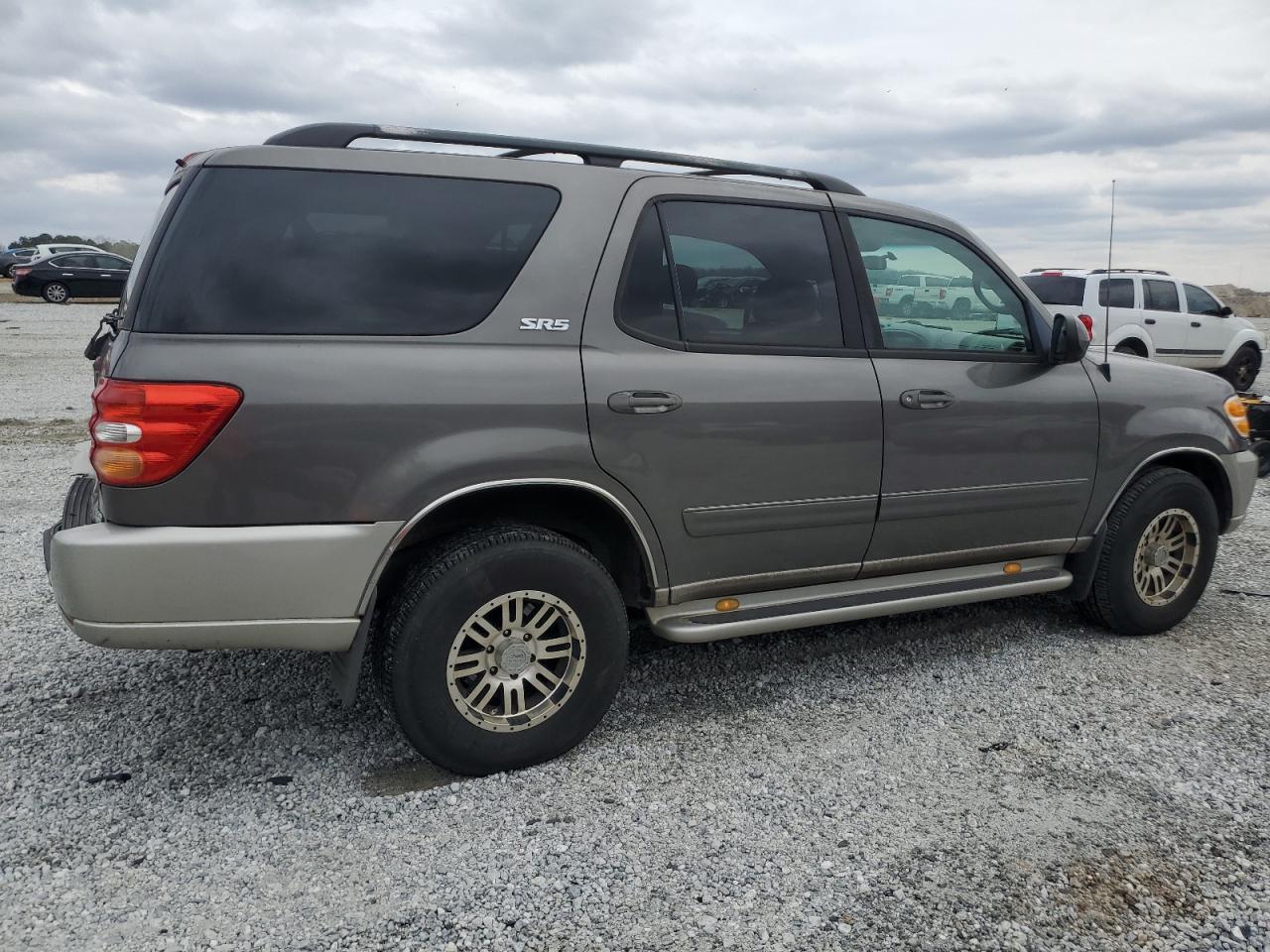 2003 TOYOTA Sequoia