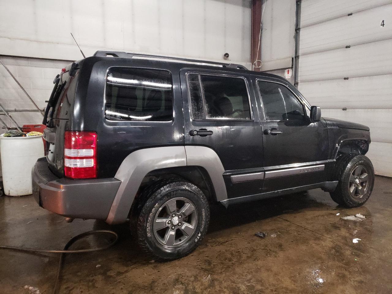 2011 JEEP Liberty