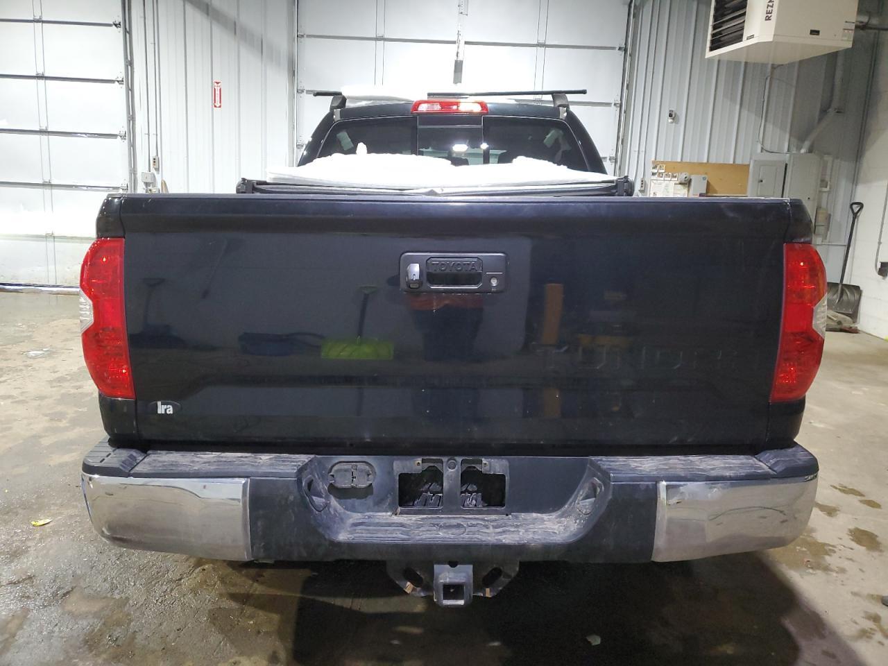2017 TOYOTA TUNDRA