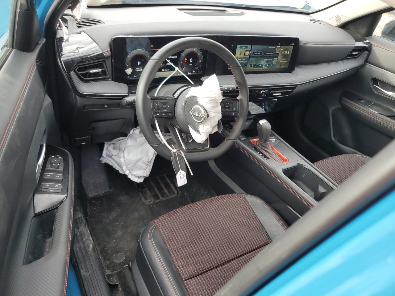 2025 NISSAN KICKS