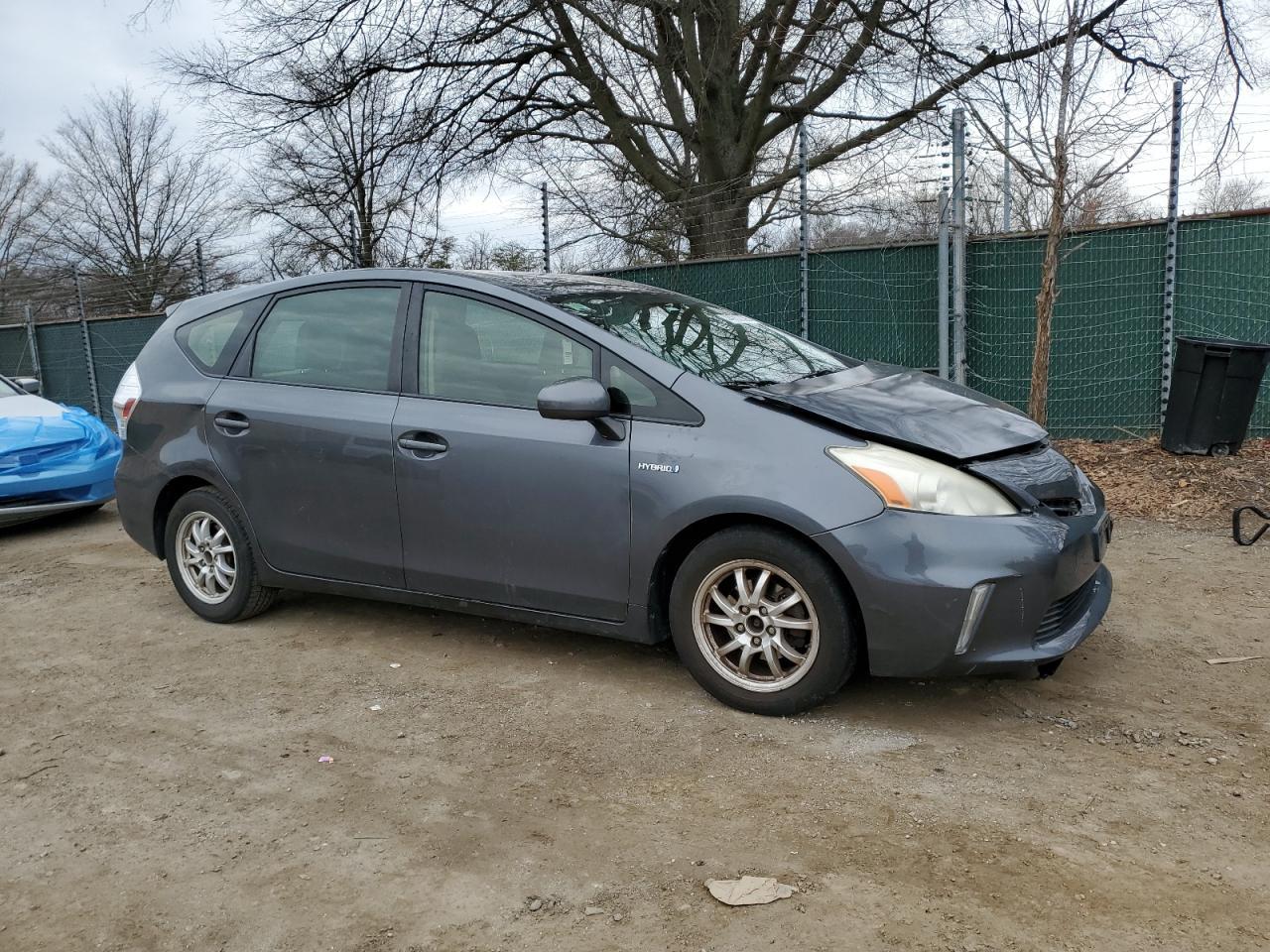 2013 TOYOTA PRIUS