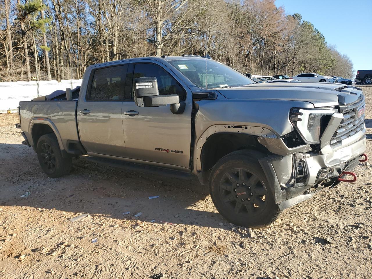 2024 GMC Sierra