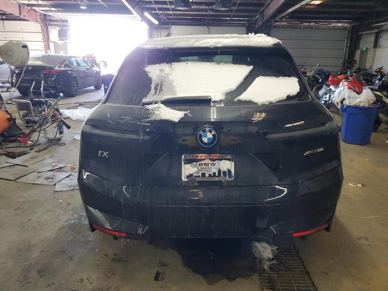 2025 BMW iX
