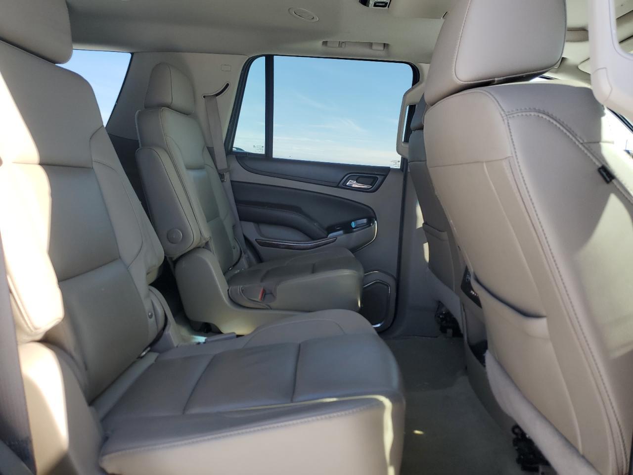 2016 CHEVROLET Tahoe
