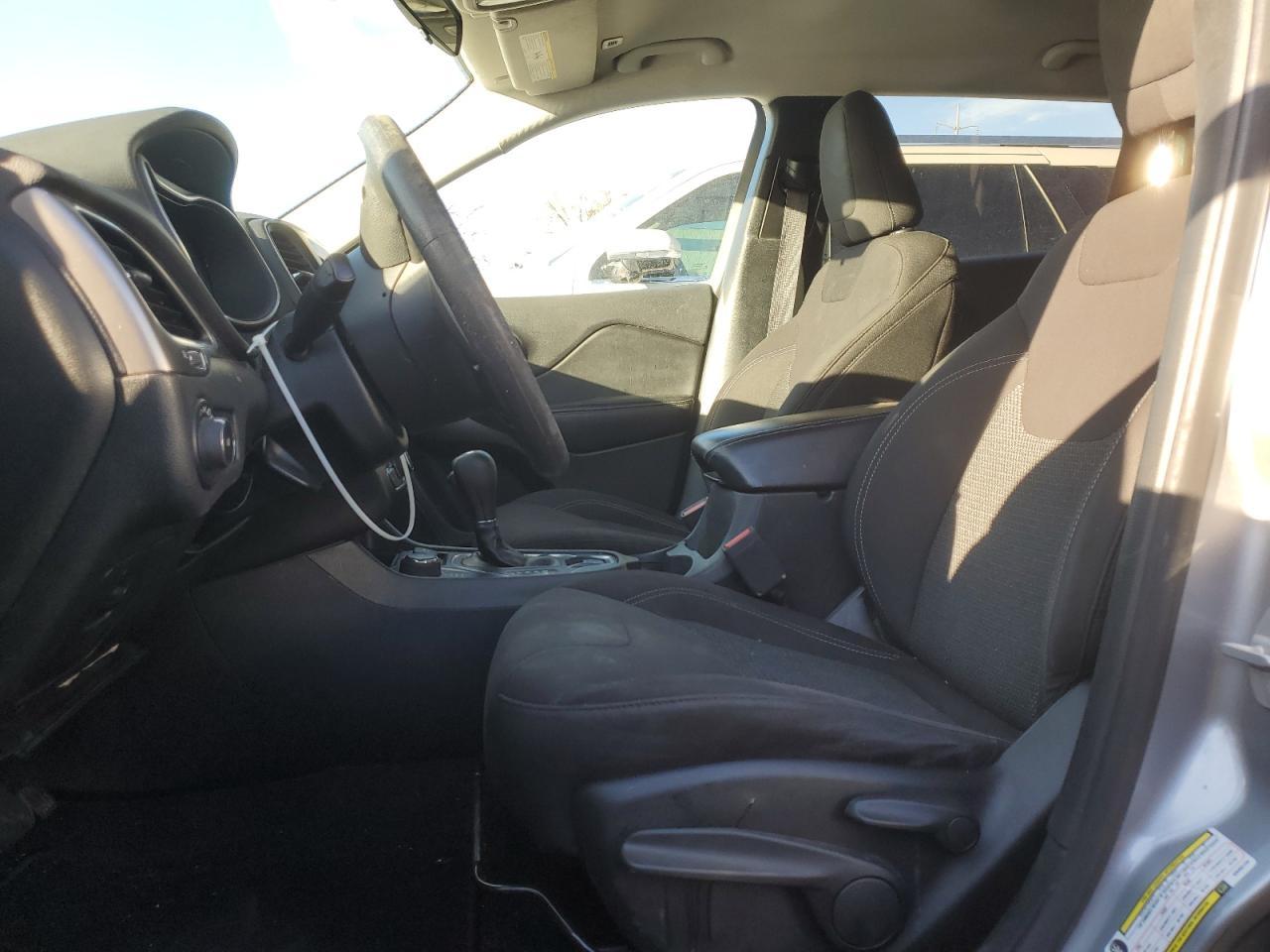 2019 JEEP CHEROKEE