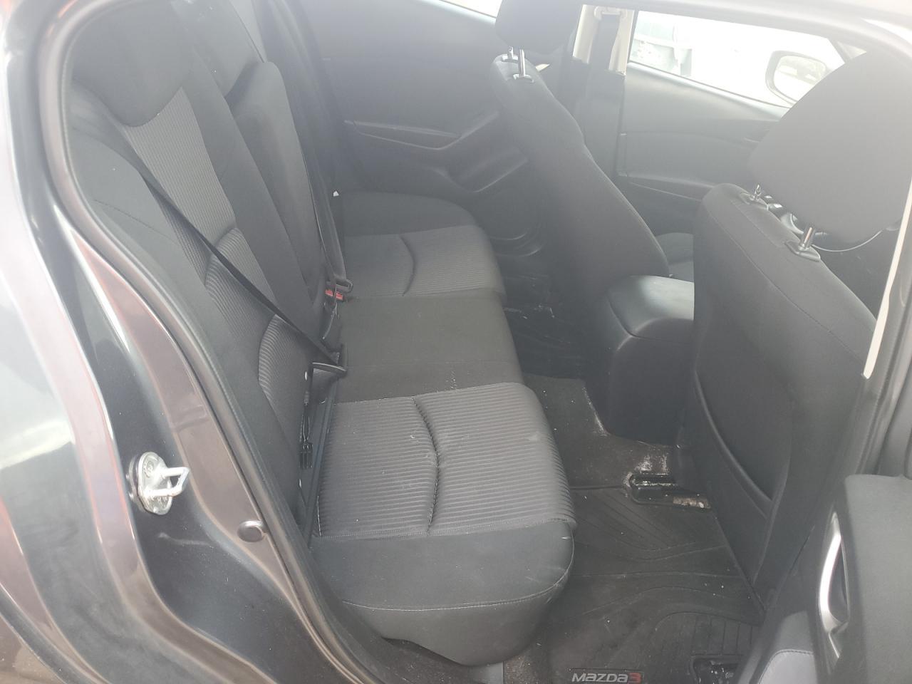2015 MAZDA 3