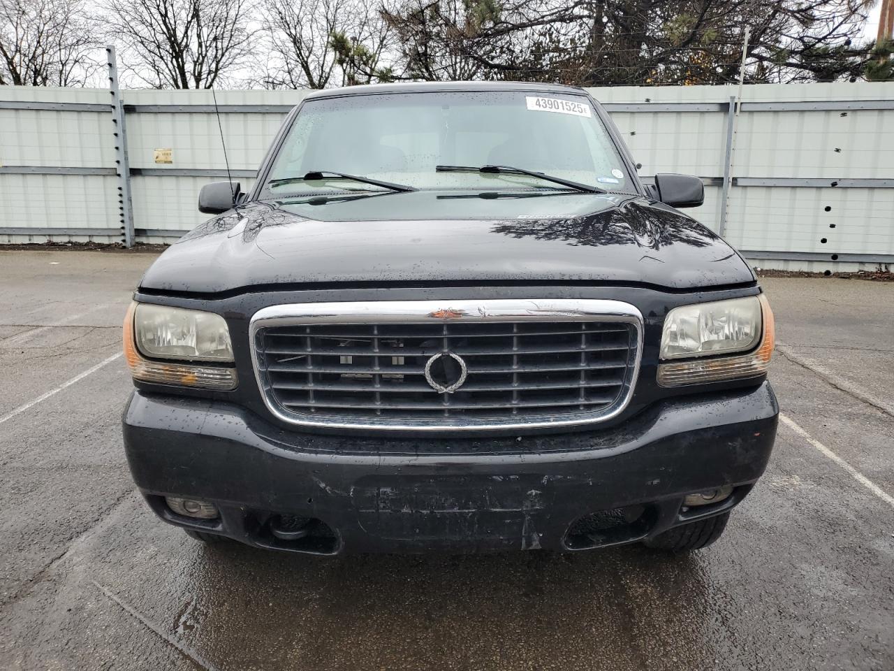 2000 CADILLAC ESCALADE