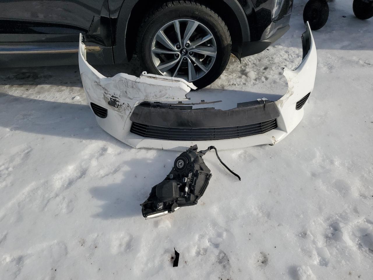 2016 TOYOTA COROLLA