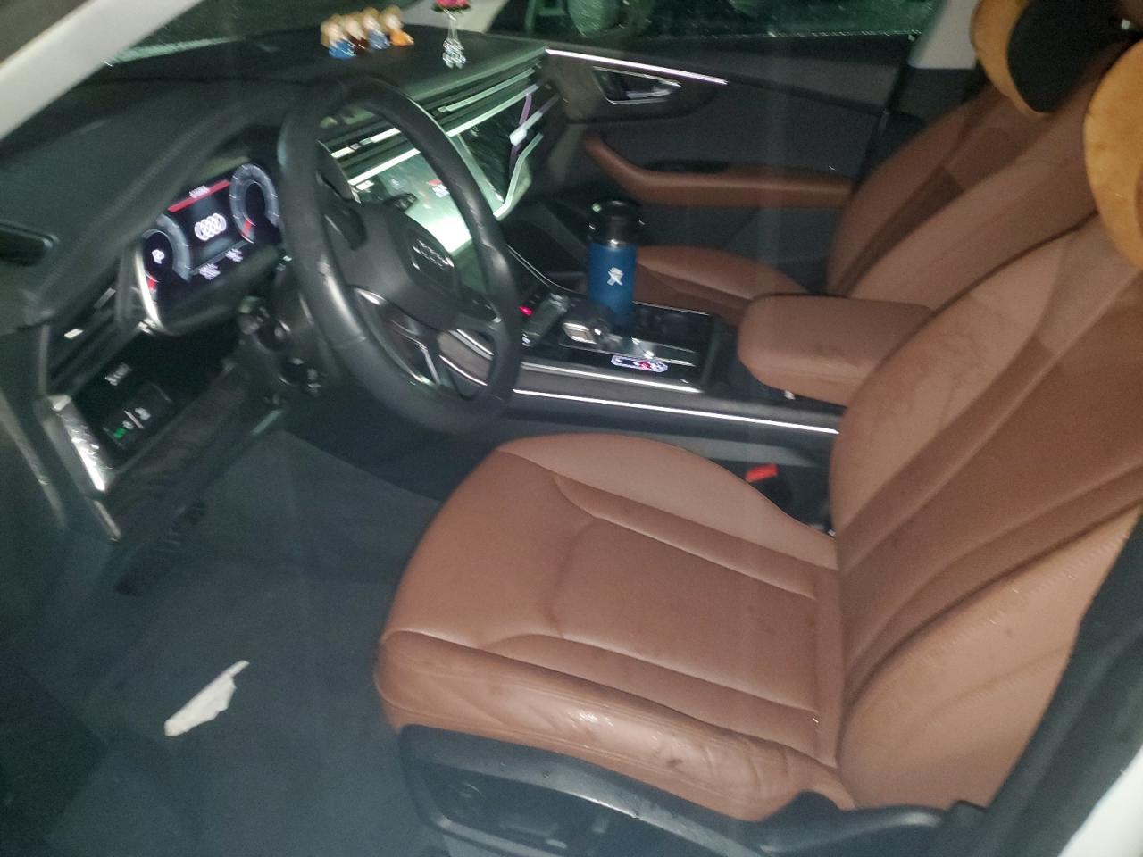 2021 AUDI Q8