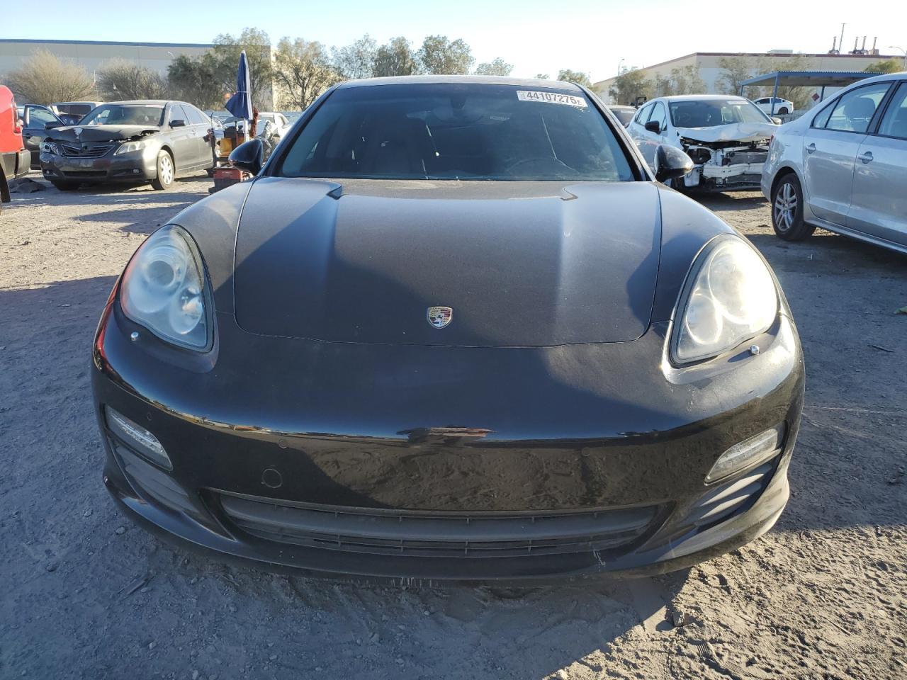 2010 PORSCHE Panamera