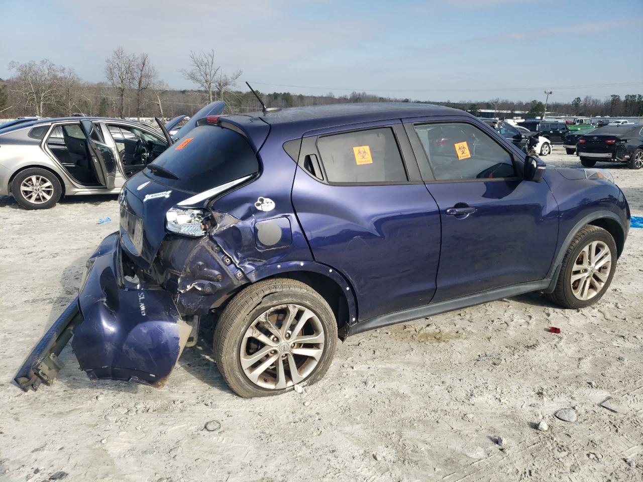 2015 NISSAN Juke
