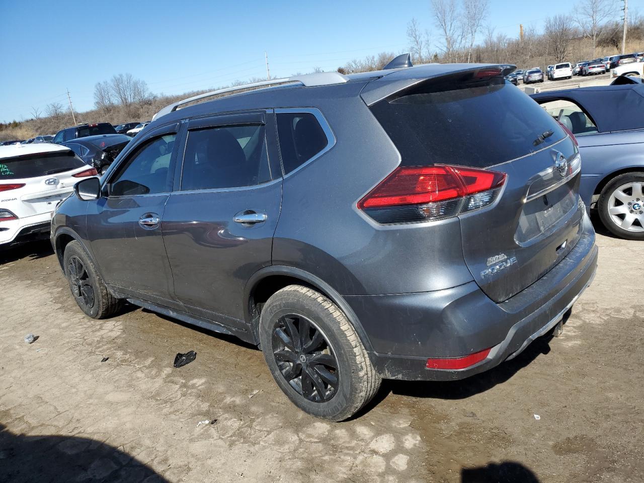 2017 NISSAN ROGUE