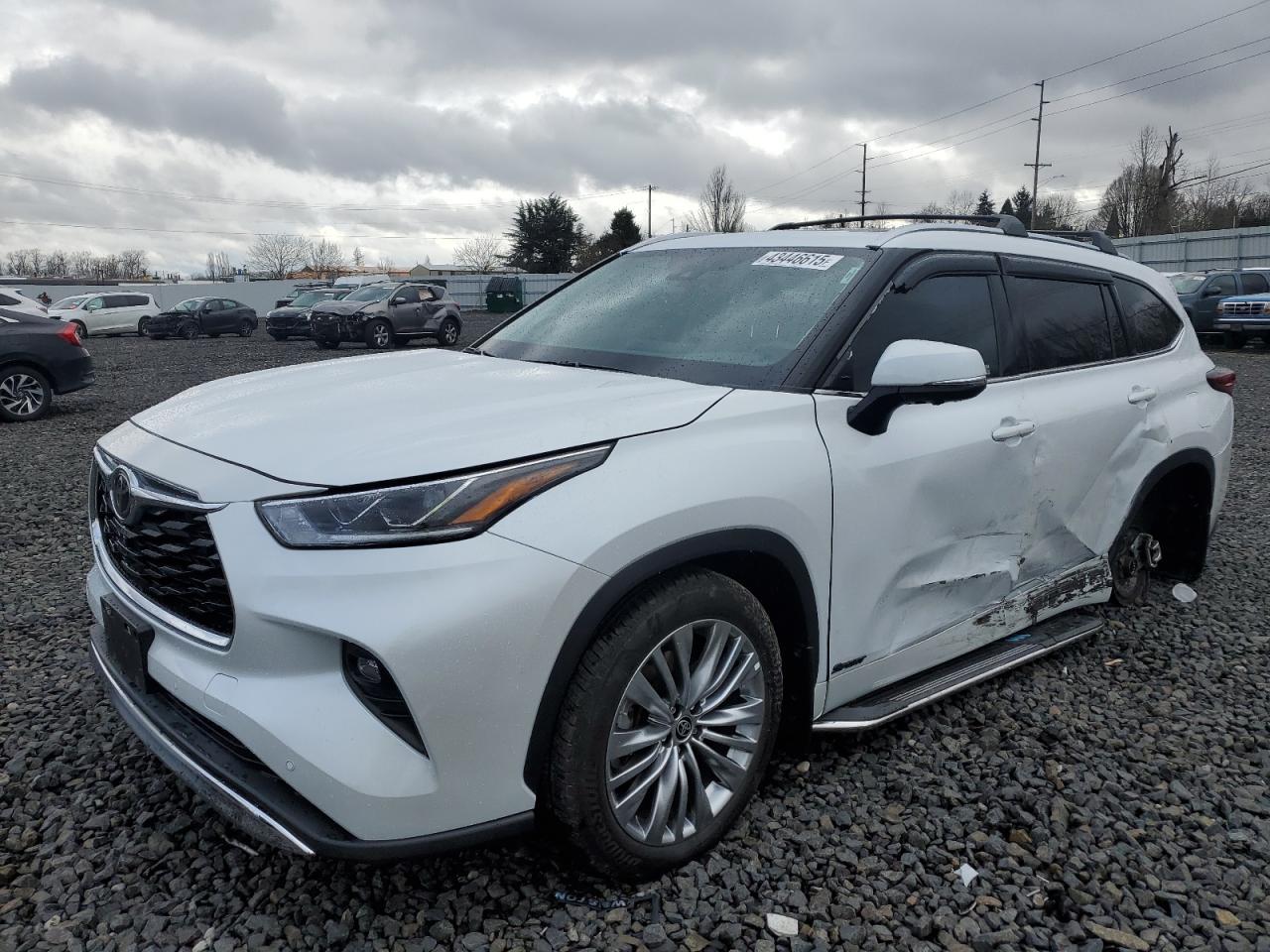 2023 TOYOTA HIGHLANDER