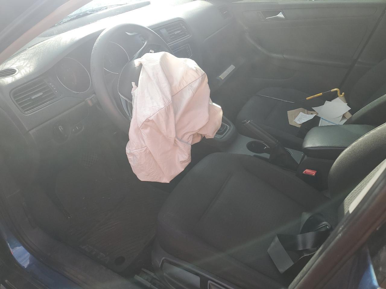2016 VOLKSWAGEN JETTA