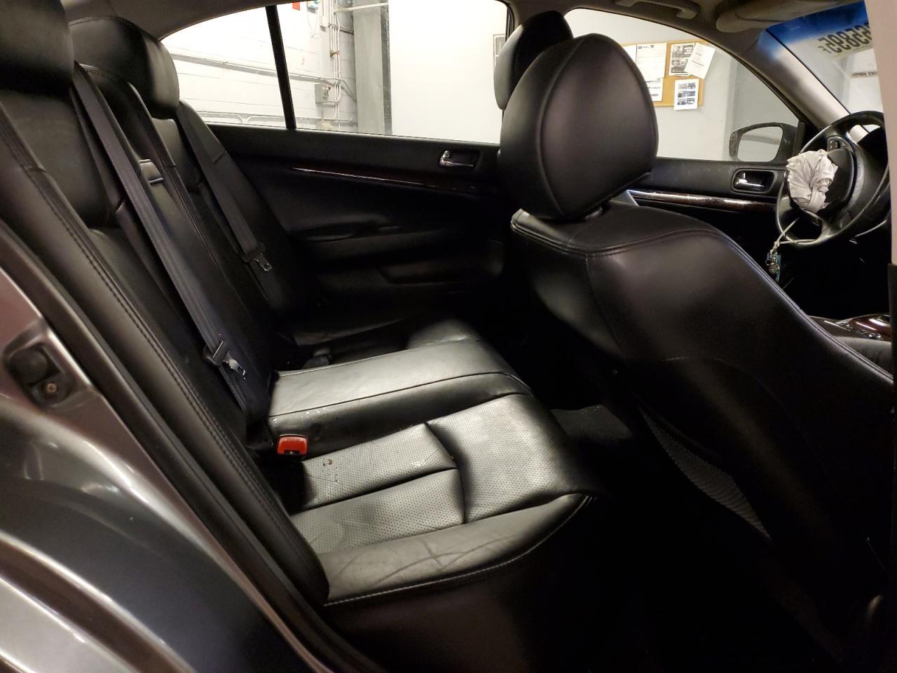 2012 INFINITI G37