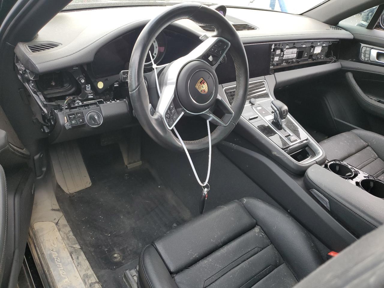 2020 PORSCHE Panamera