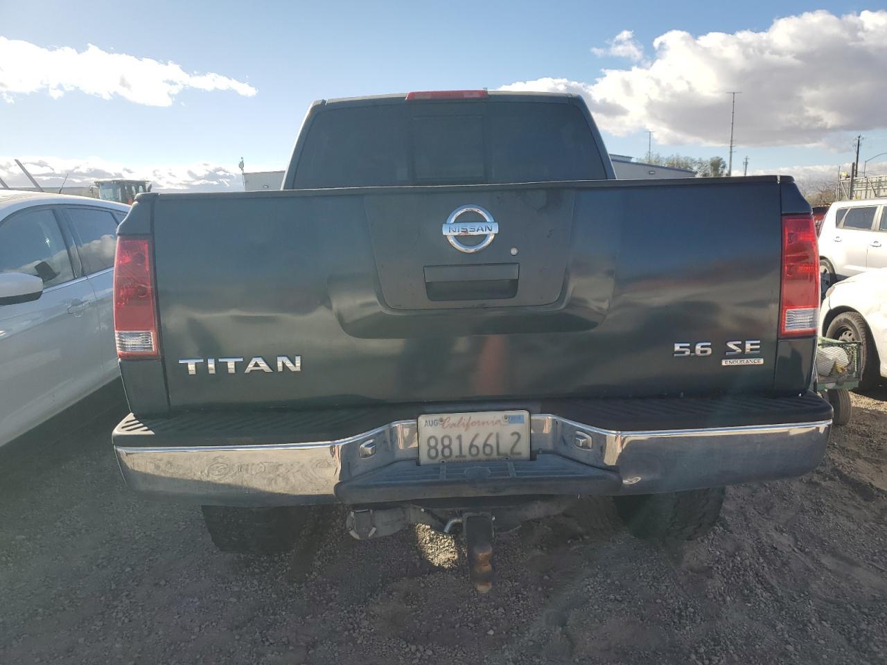 2004 NISSAN Titan