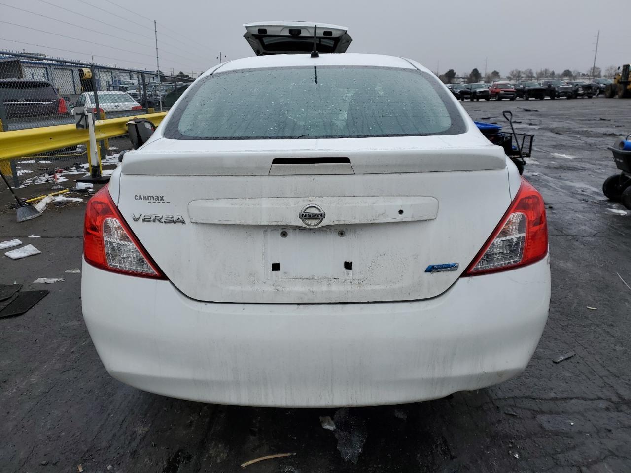 2014 NISSAN VERSA