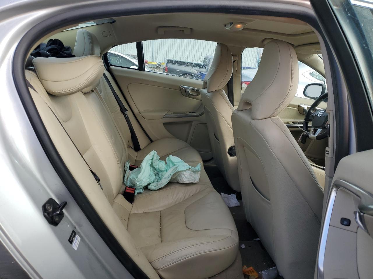 2012 VOLVO S60