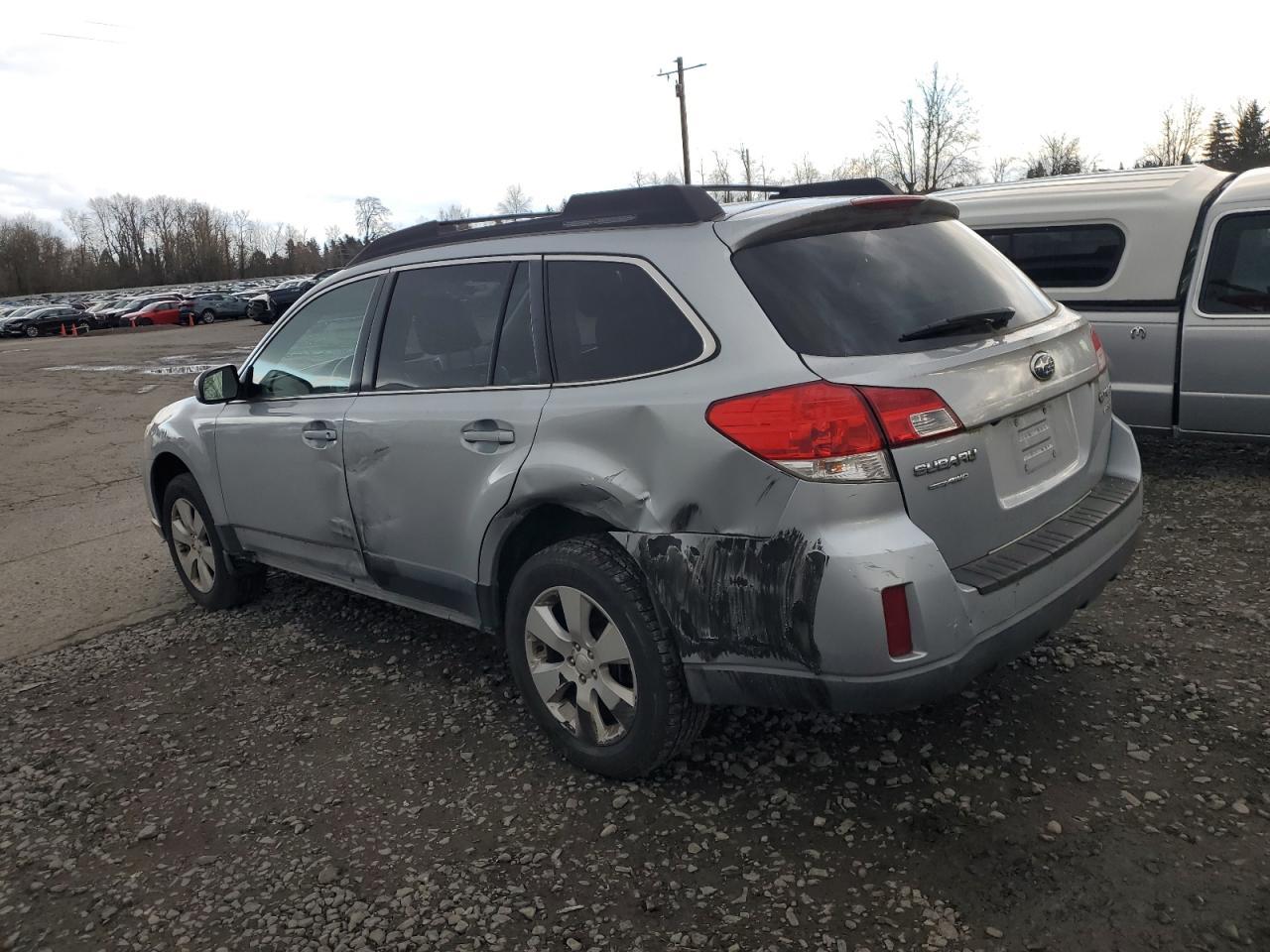 2012 SUBARU Outback