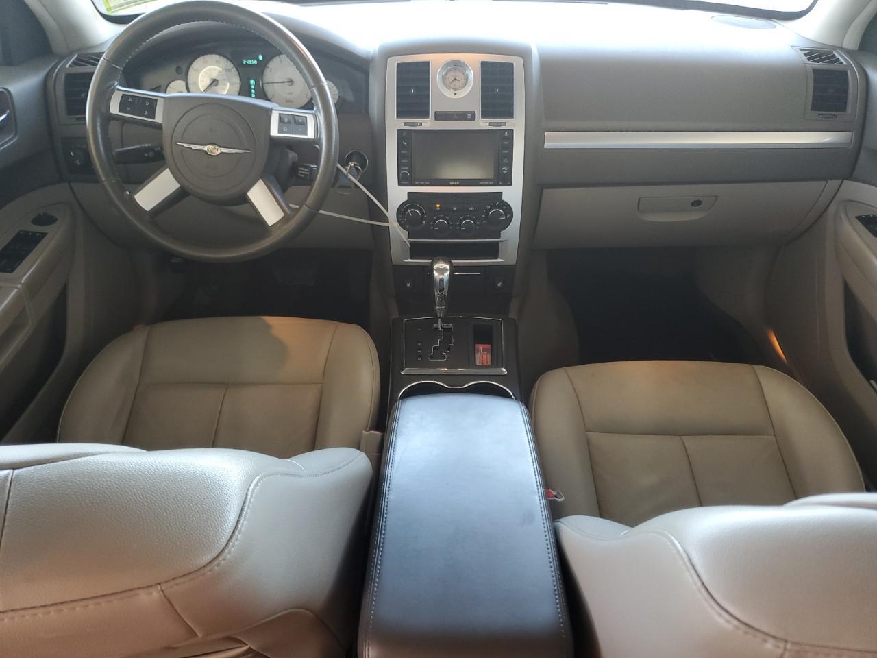 2010 CHRYSLER 300