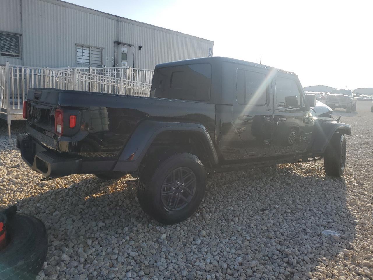 2024 JEEP Gladiator