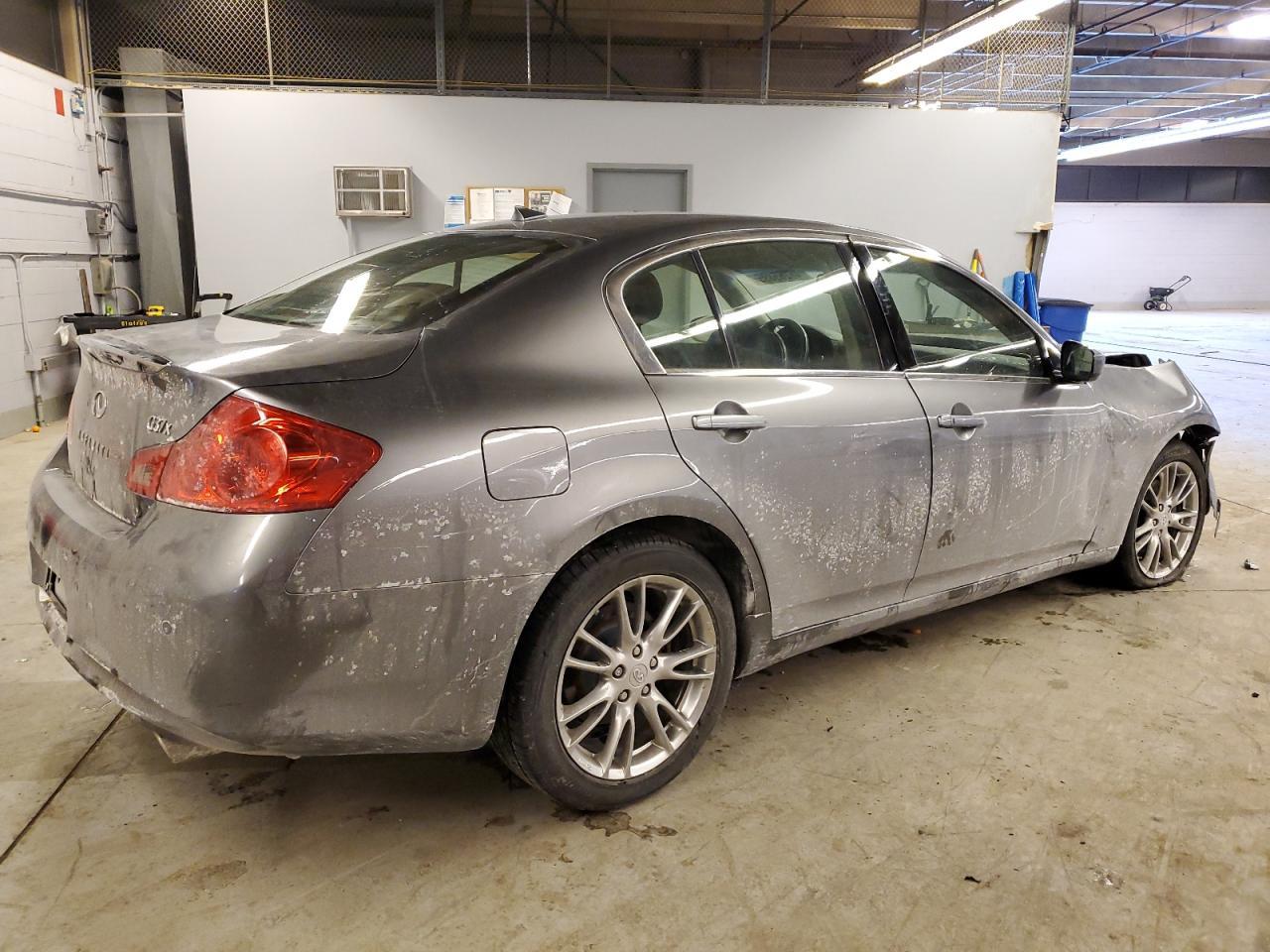 2012 INFINITI G37