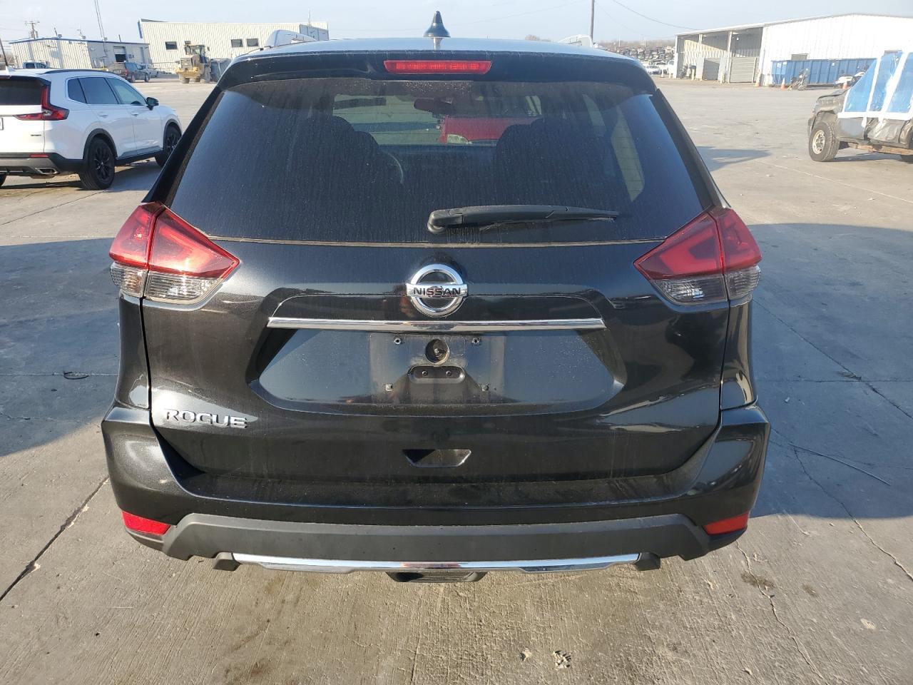 2018 NISSAN ROGUE