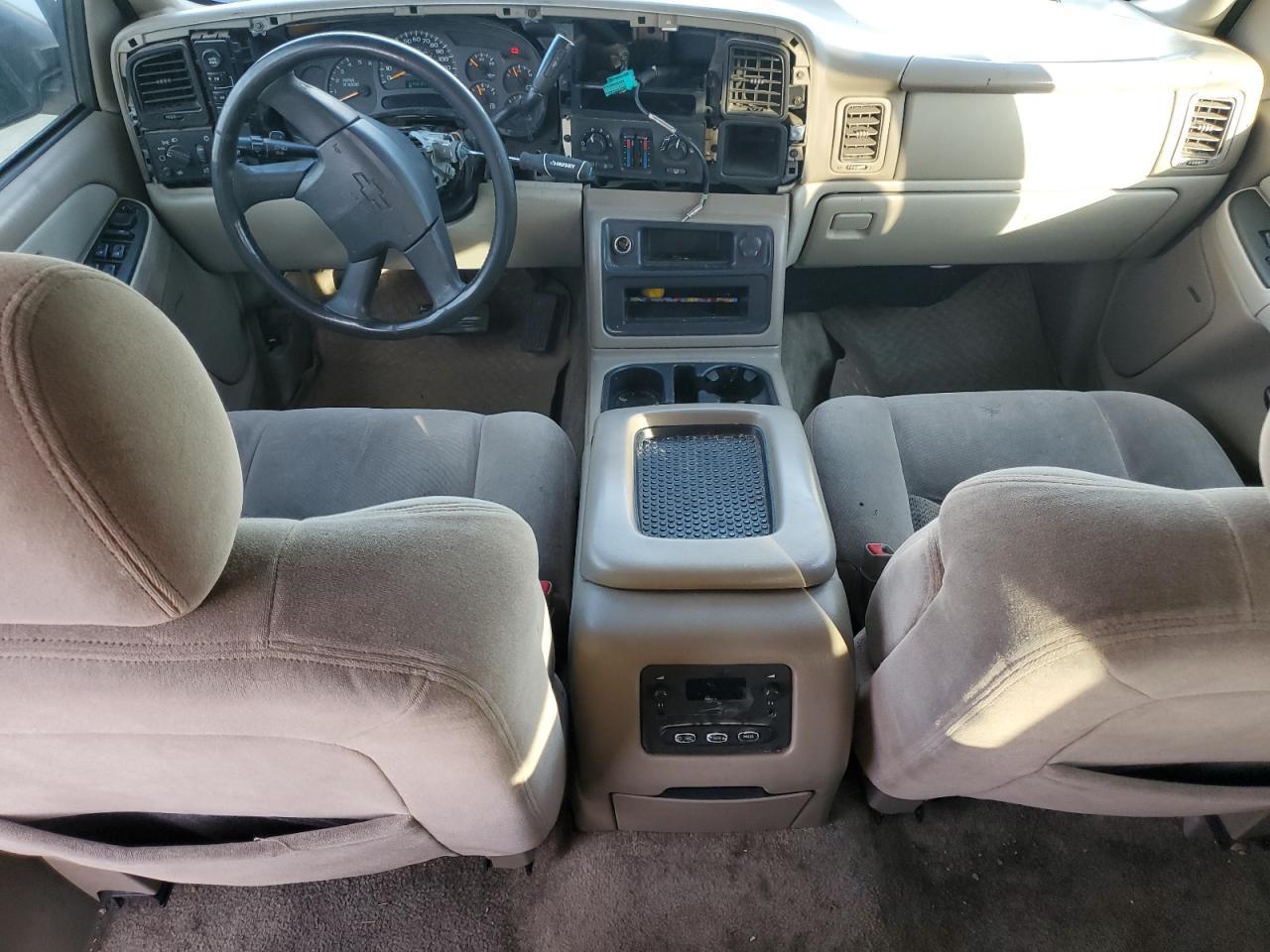 2003 CHEVROLET Suburban