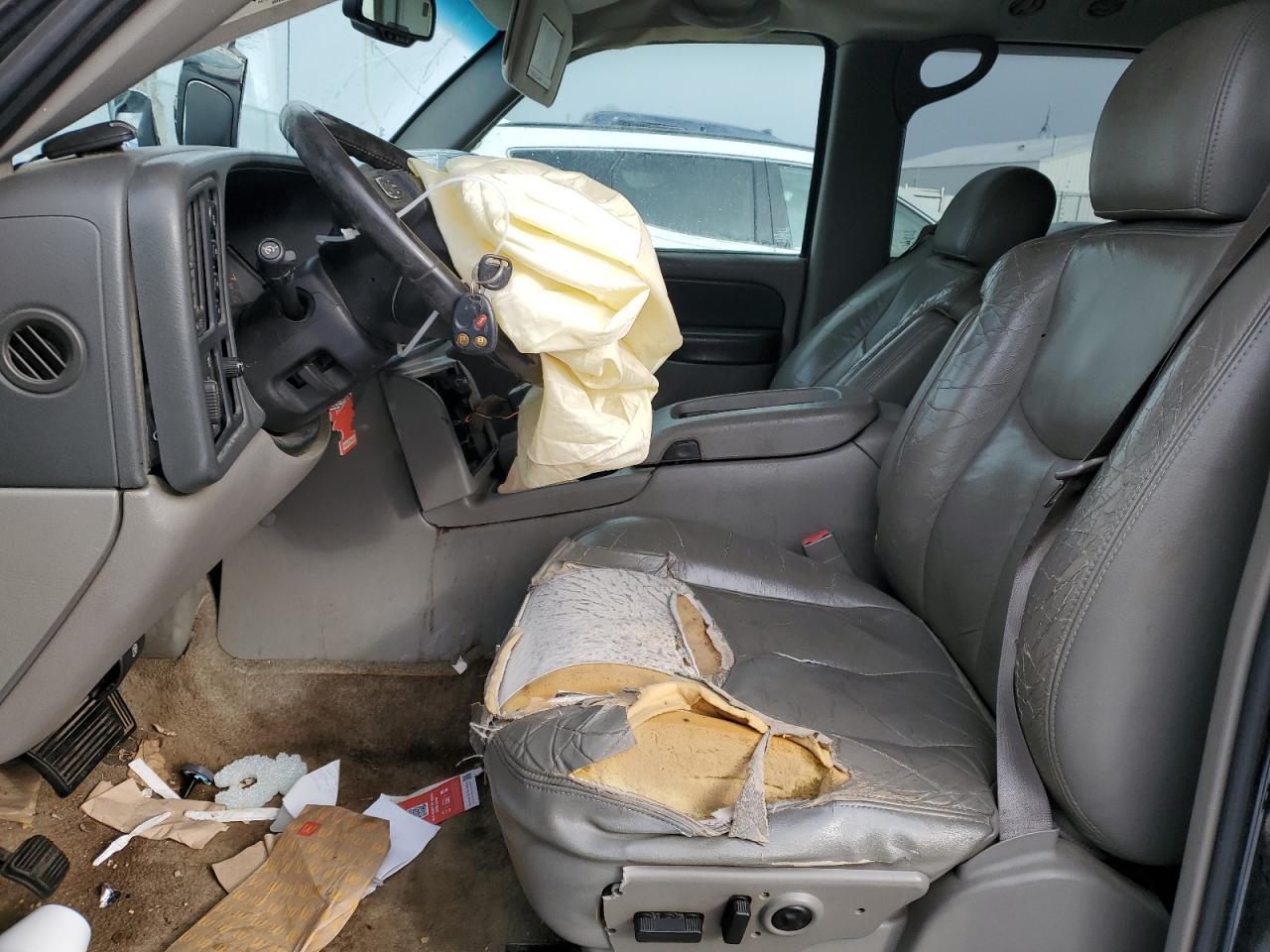 2003 CHEVROLET Tahoe