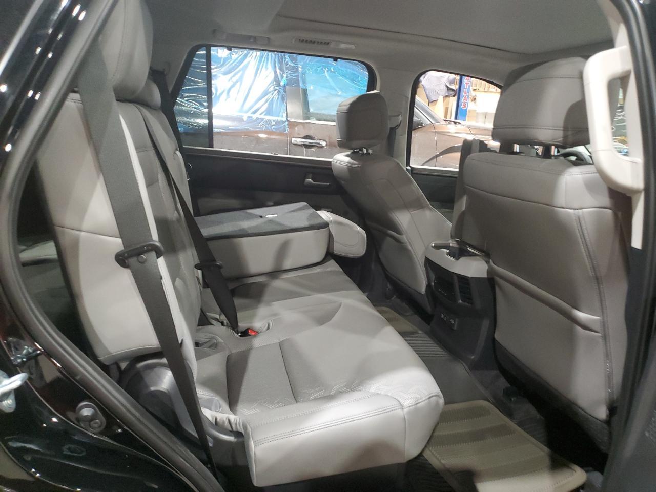 2024 TOYOTA Sequoia