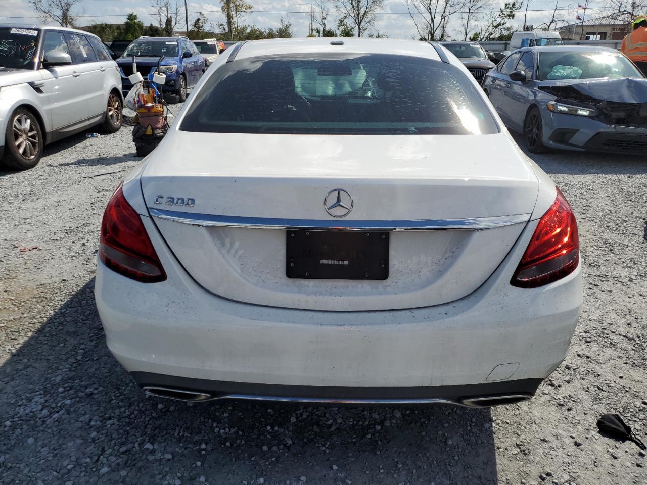 2016 MERCEDES-BENZ C-CLASS