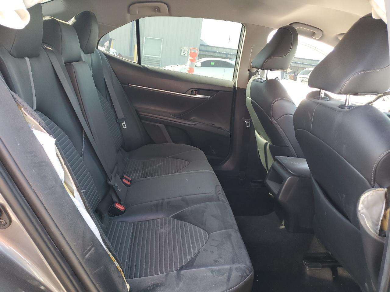 2019 TOYOTA CAMRY