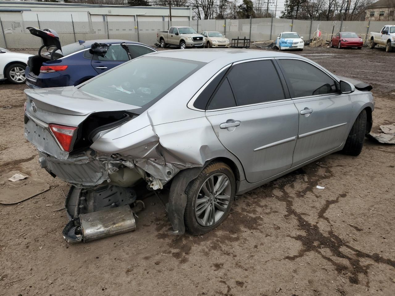 2017 TOYOTA CAMRY