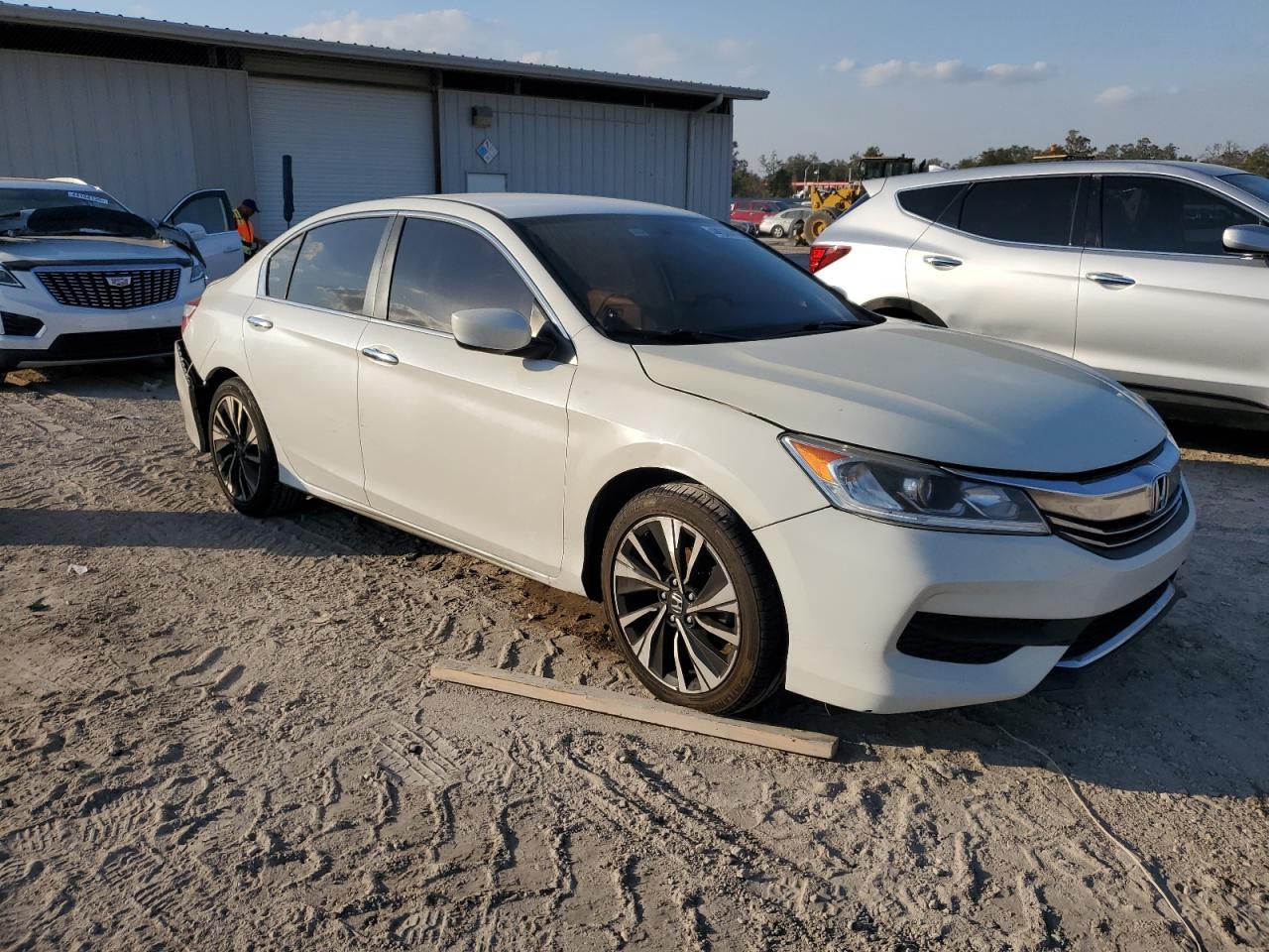 2017 HONDA ACCORD