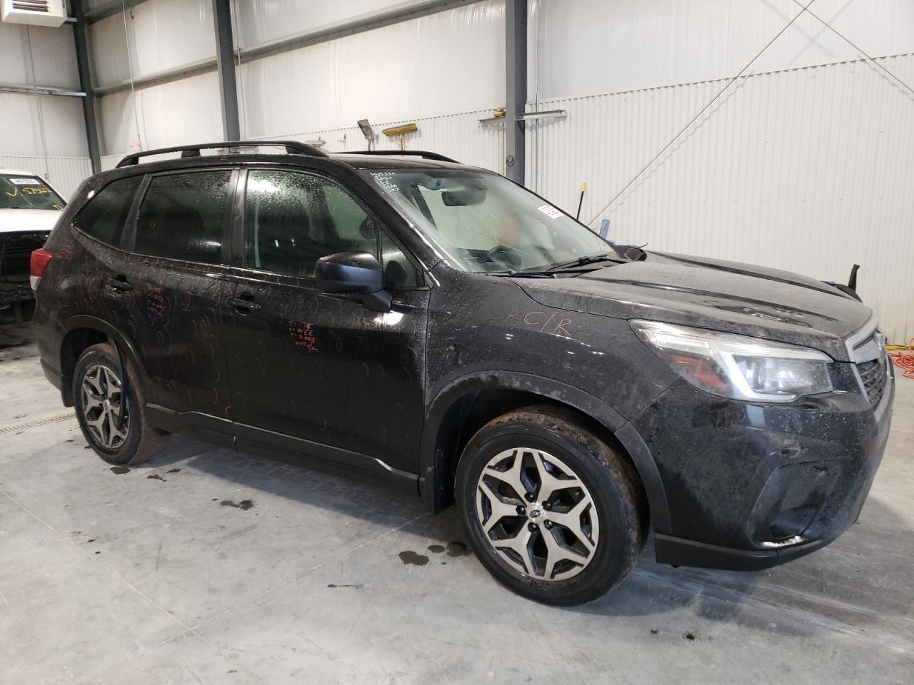2020 SUBARU FORESTER