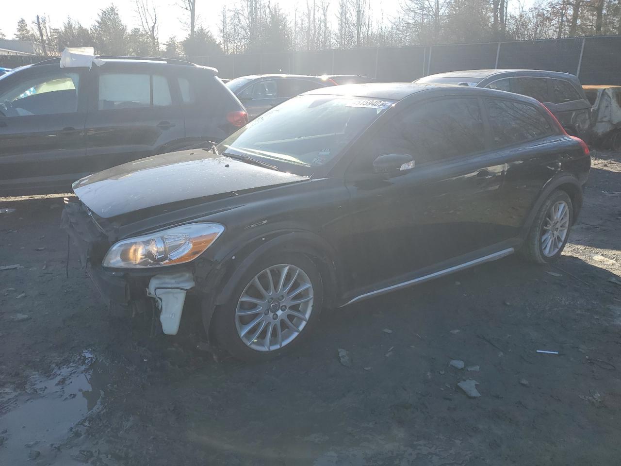 2011 VOLVO C30