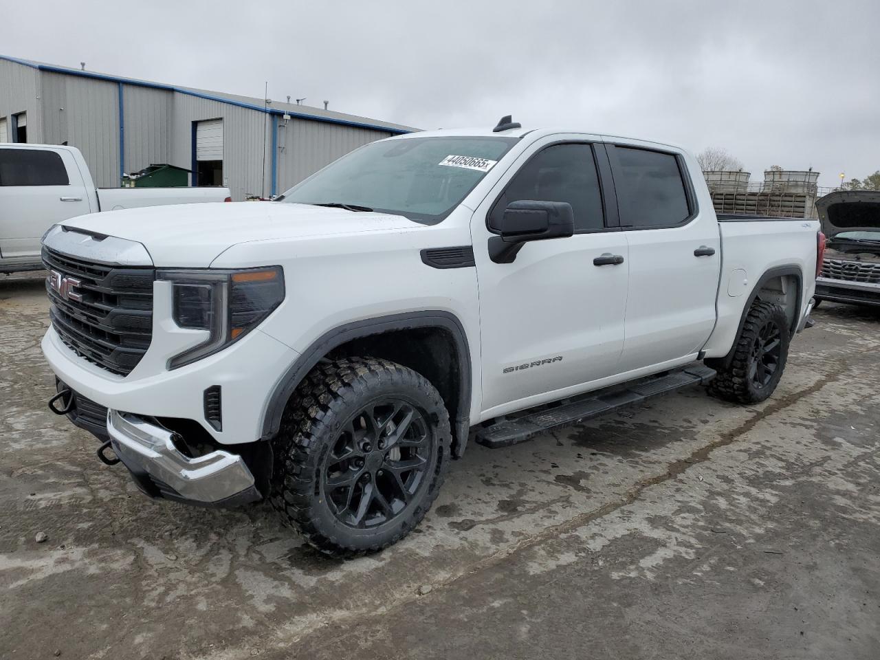 2024 GMC Sierra