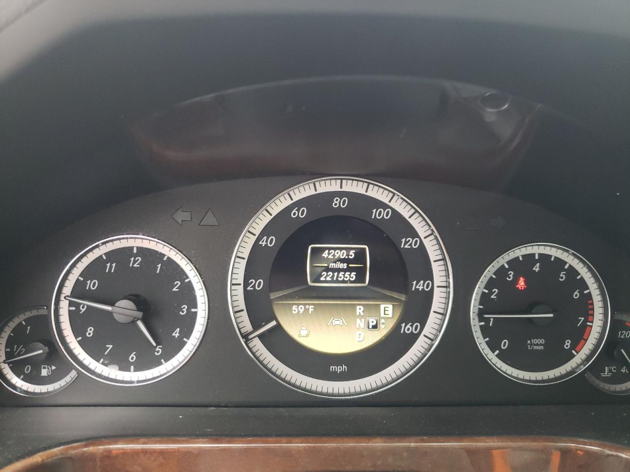 2012 MERCEDES-BENZ E-Class
