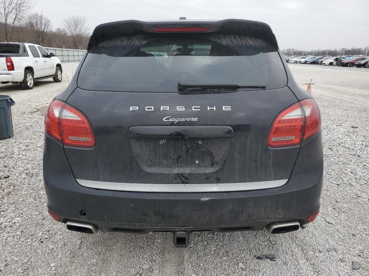 2013 PORSCHE CAYENNE