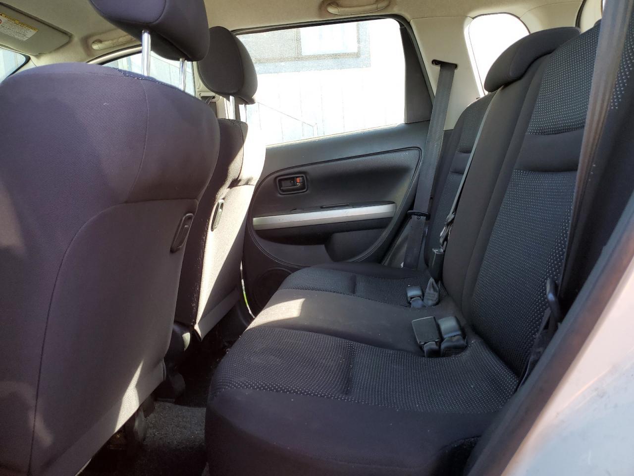 2004 TOYOTA SCION