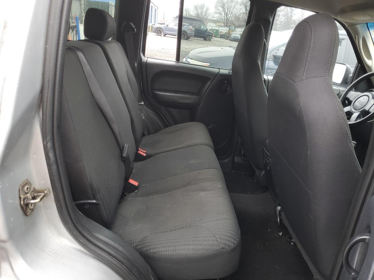 2003 JEEP Liberty