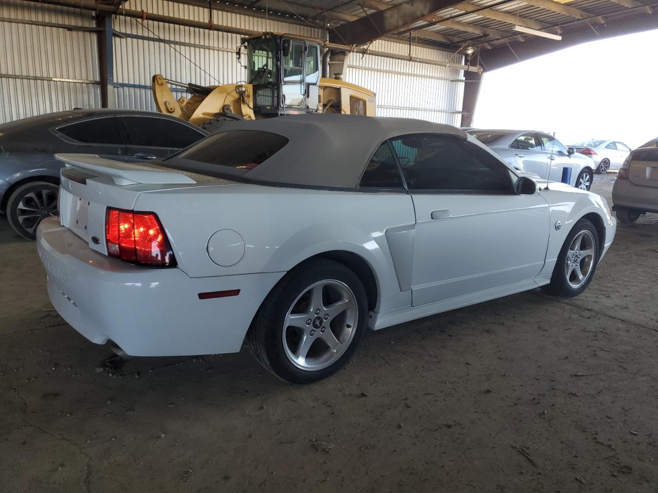 2004 FORD MUSTANG