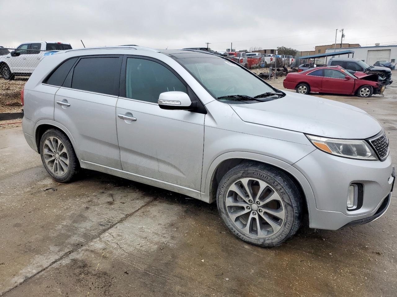 2015 KIA SORENTO