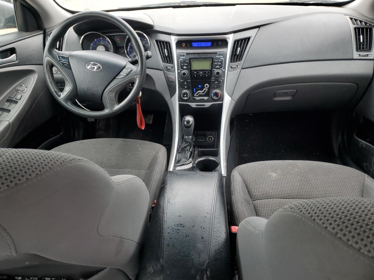 2011 HYUNDAI SONATA