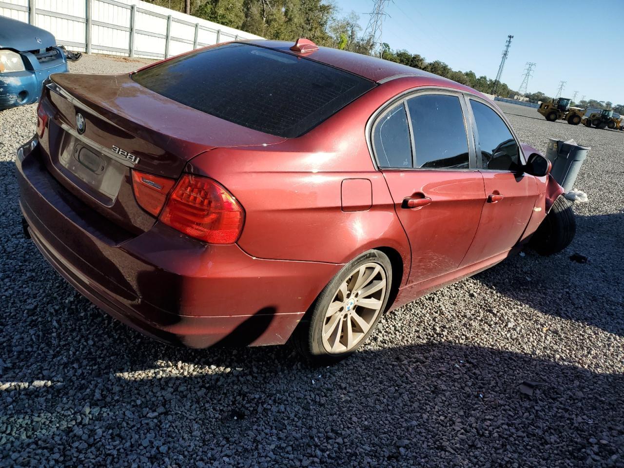 2011 BMW 3 SERIES