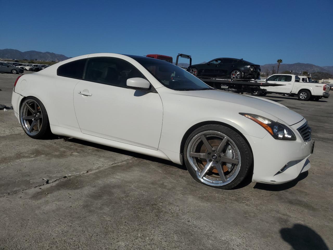 2014 INFINITI Q60