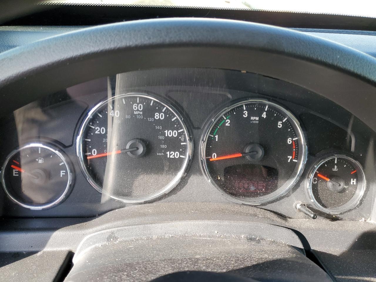 2011 JEEP Liberty